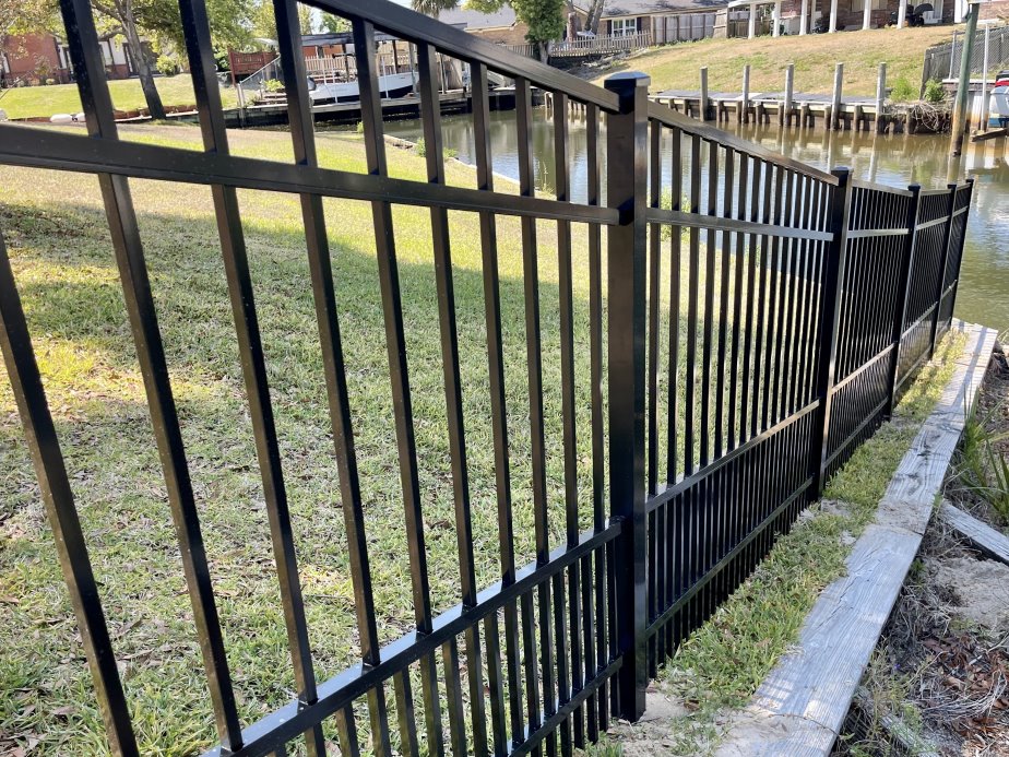 Panama city Florida Aluminum Fence Install